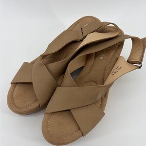 NWOT CL by laundry sandals, cork wedge style, nude/beige, size 11 M